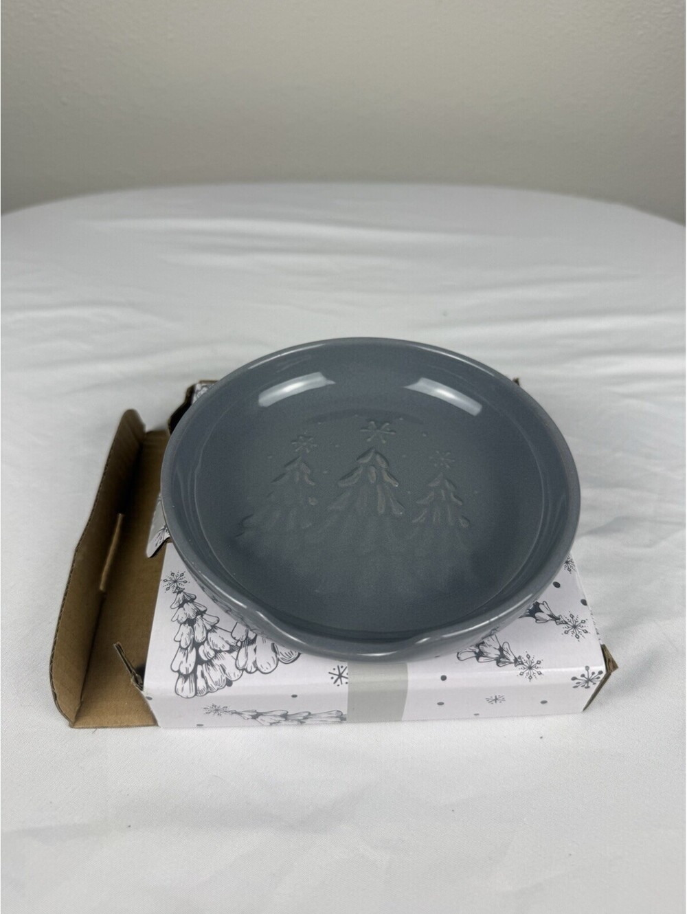 Temp-tations by Tara Seasonal Gray Christmas Tree Stoneware Spoon Rest w Box